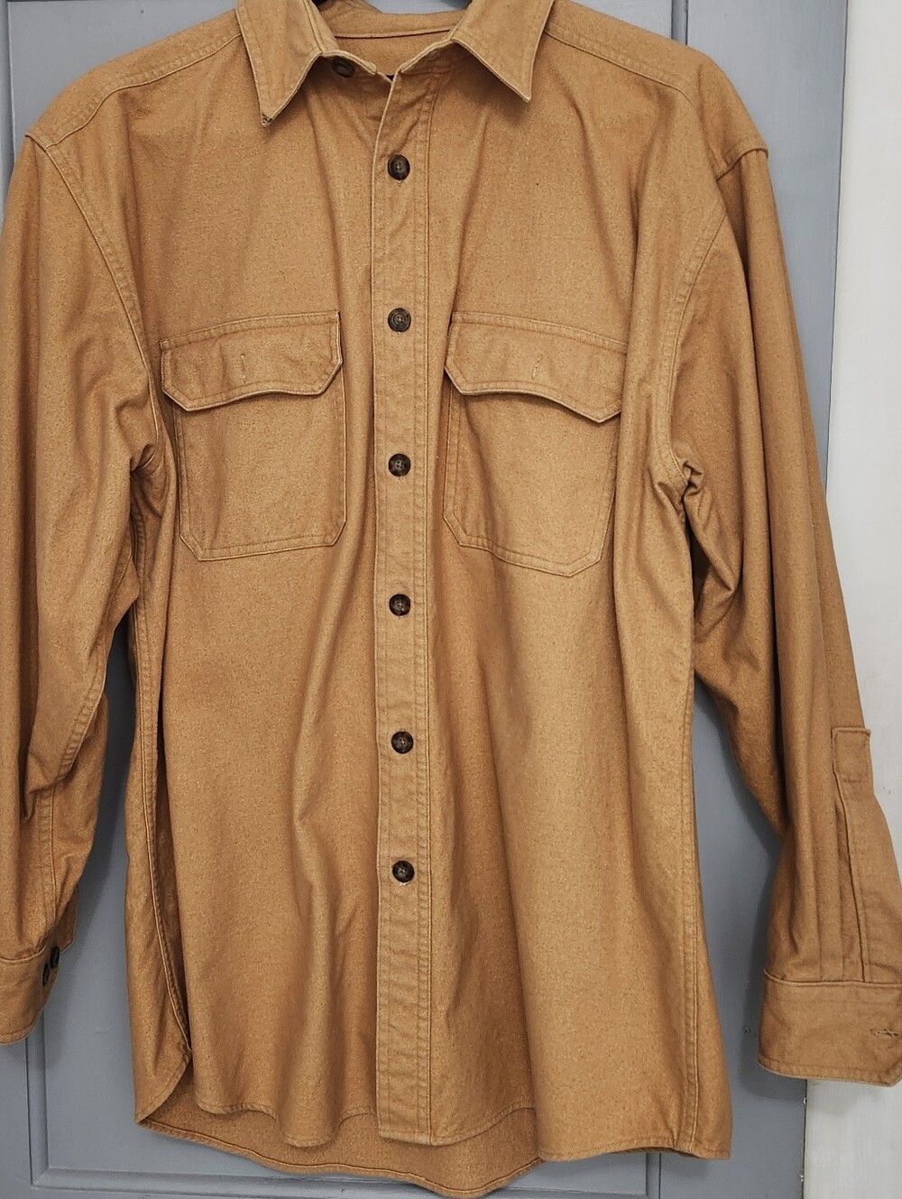 Vintage Woolrich Mens Khaki Buckskin L LT Shirt Long Sleeves